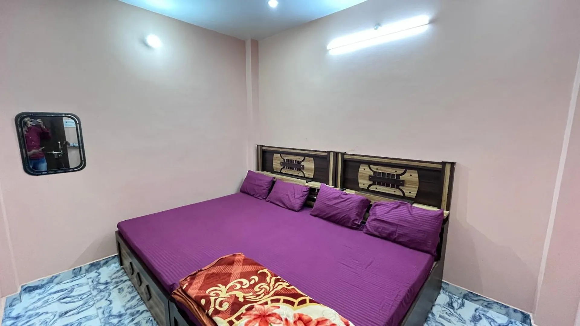 Shree Sharda Maa Paying Guest House Varanasi